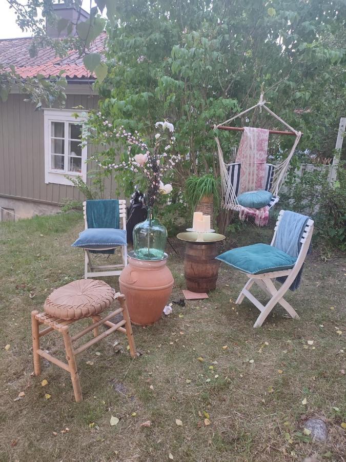 شقة Den Unika Sekelskiftsvaningen. Norrtälje المظهر الخارجي الصورة